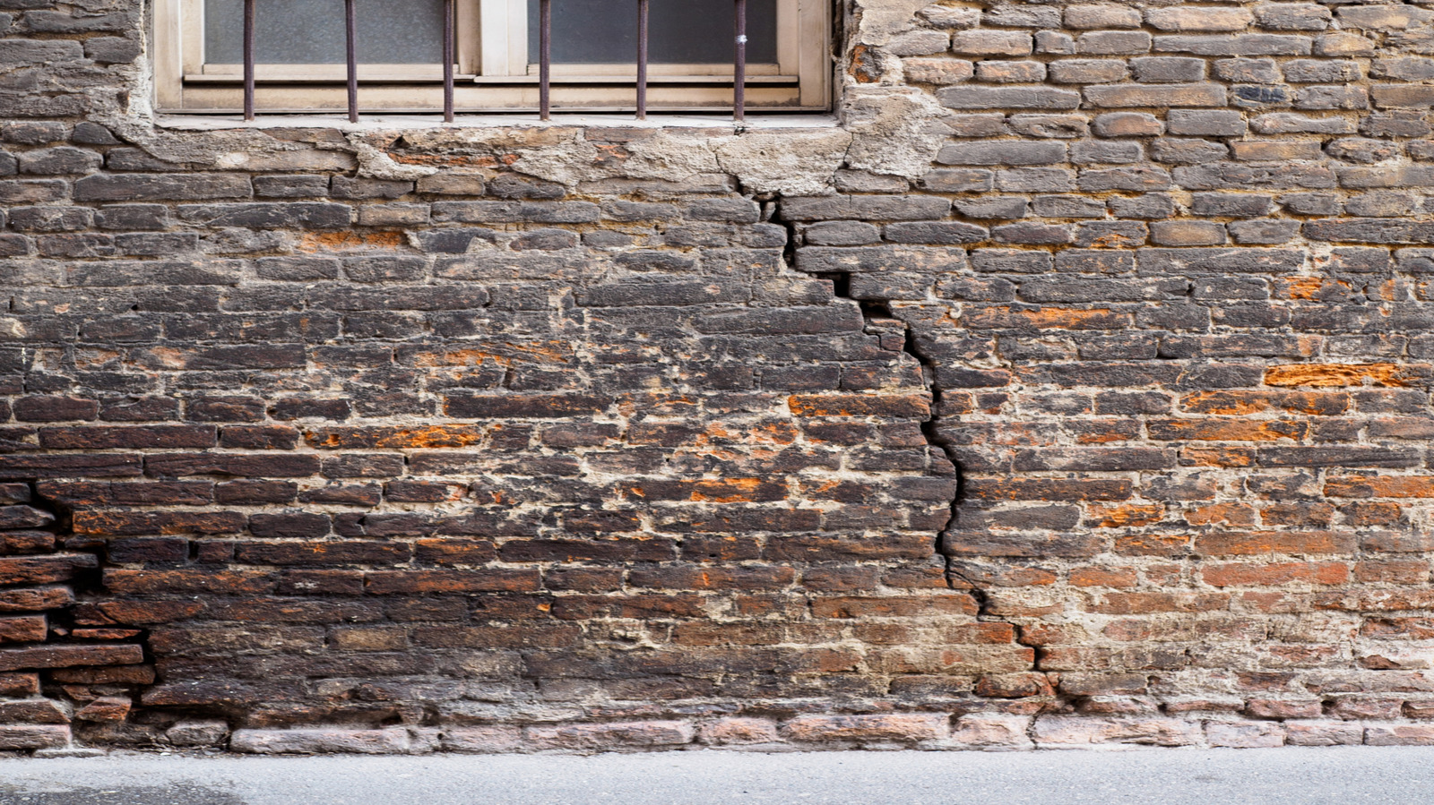 Bir yıkık tuğla dış cephesi ne kadar kötü alıcılardan korkar (& onu ferahlatmaya değer mi?)