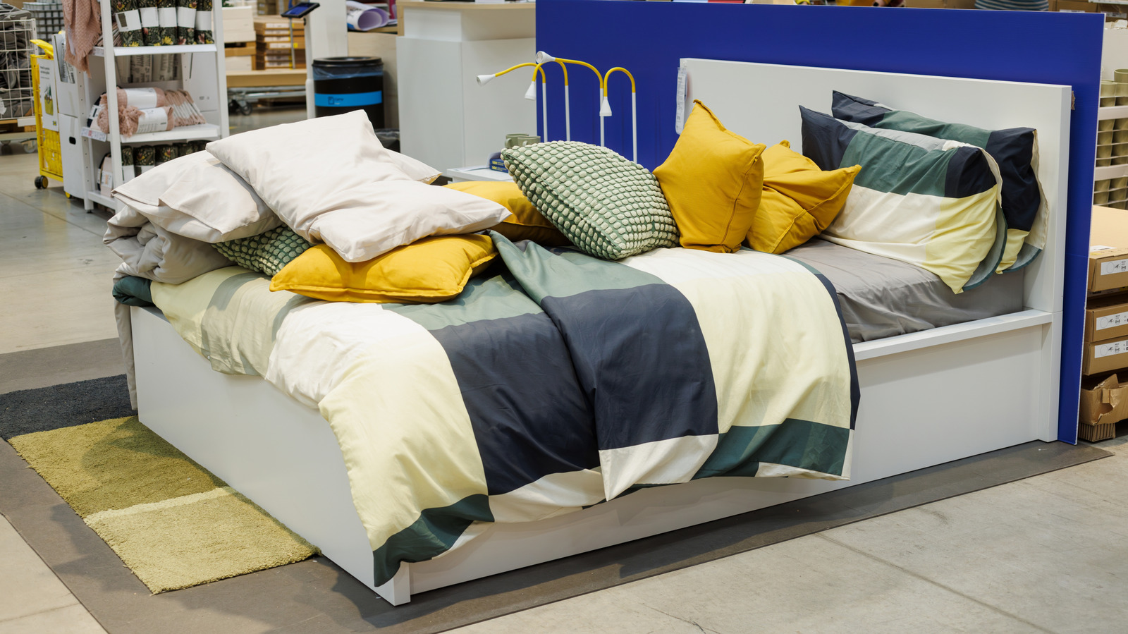 Bütçe dostu IKEA keten çarşaflarının rakipleriyle karşılaştırılması