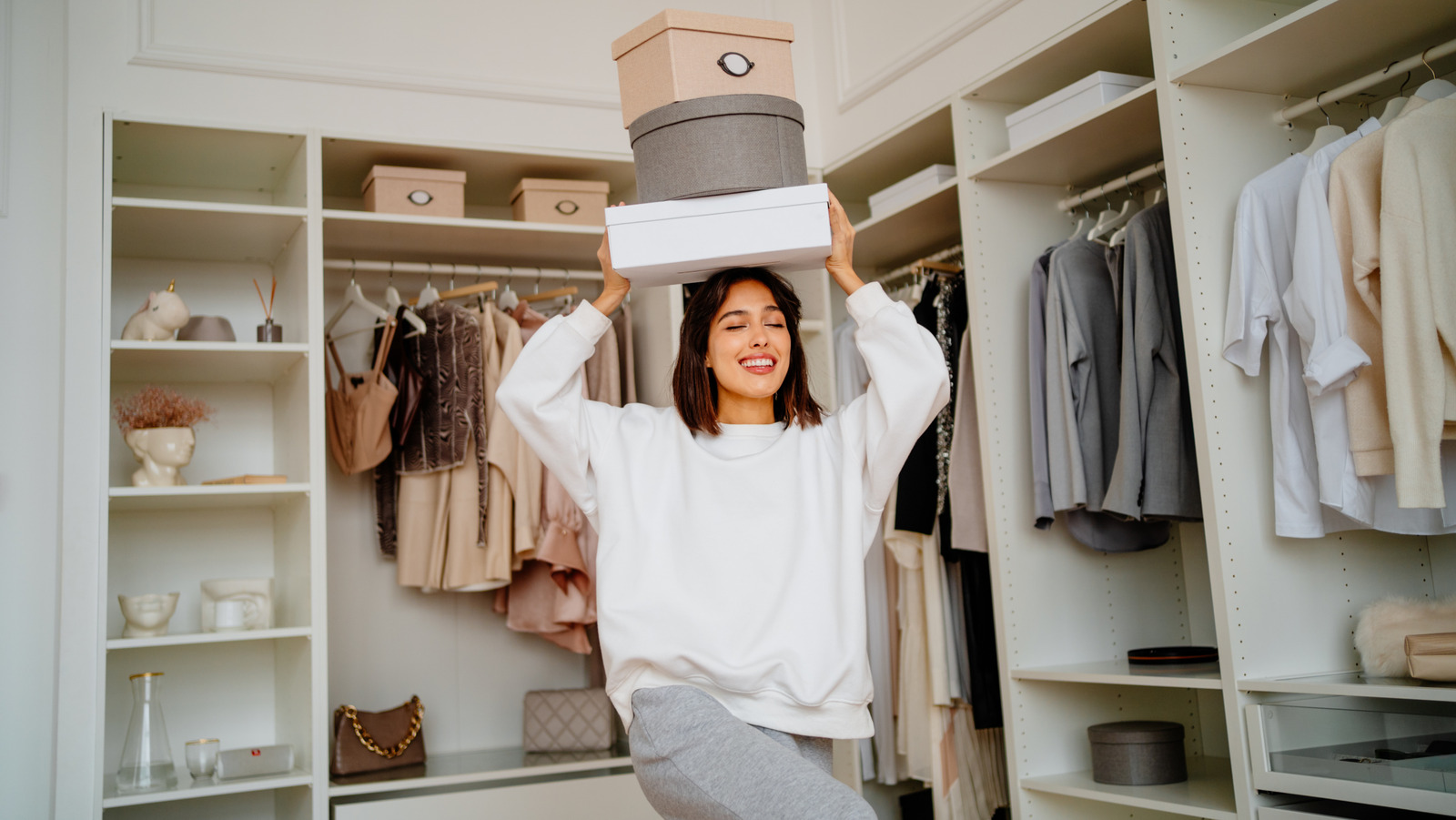 İşte sıkıcı olmayan 8 havalı dolap ışığı seçeneği