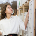 İnsanların ellerini almak için sabırsızlanadıkları nadir vintage krom Ikea kabini