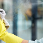 Pencerelerinizi temizlemek için en iyi zaman (ve ne zaman kaçınacağınız)