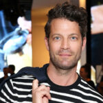 HGTV'nin Nate Berkus'un her yerde sevdiği eğlenceli aksan parçası