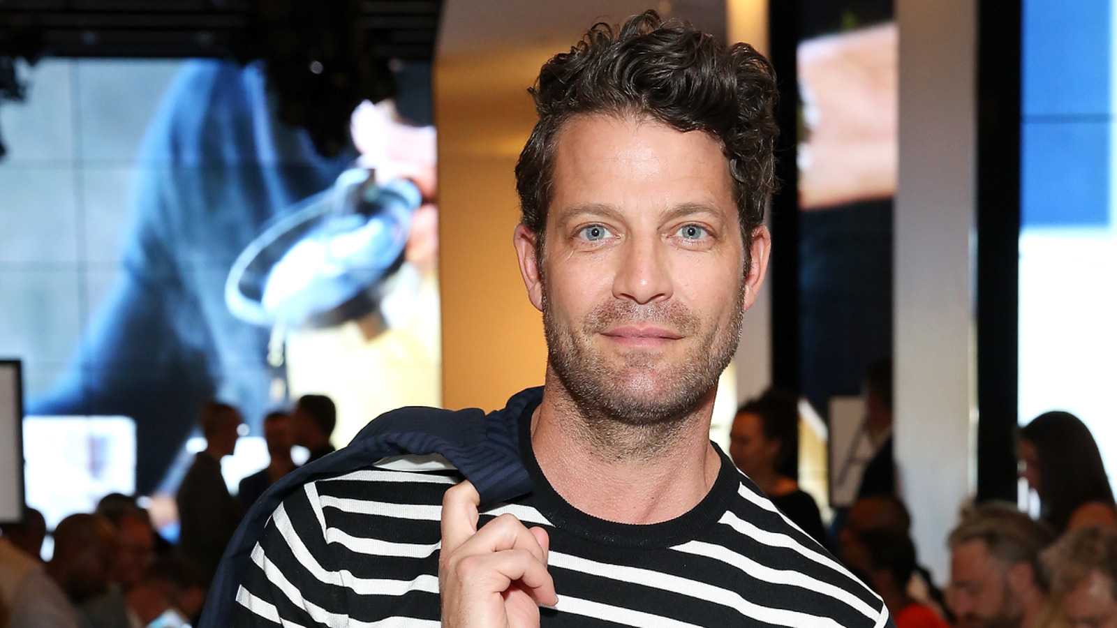 HGTV'nin Nate Berkus'un her yerde sevdiği eğlenceli aksan parçası