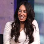 Joanna Gaines'in herhangi bir odayı birbirine bağlamaya yardımcı olan ince döşeme ucu