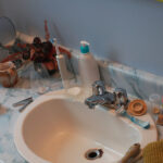 Banyo tezgahlarını dağınıktan dağınıklığa götürün Bir kolay dolar ağacı DIY