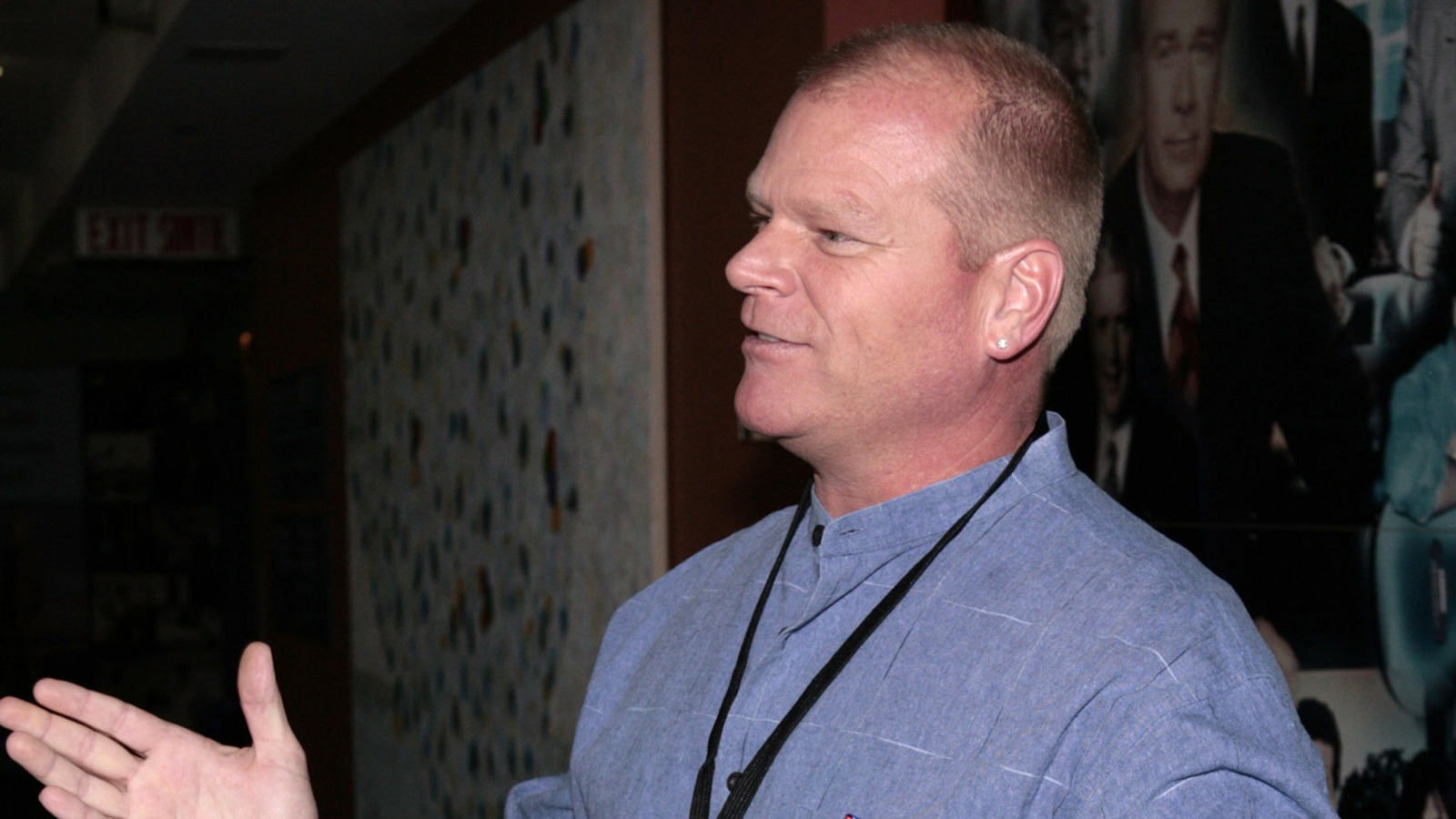 Mike Holmes'un fiberglas havuzlarının eviniz için doğru olup olmadığını ele alıyor