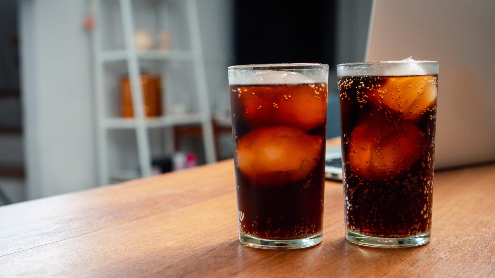 Tezgahınıza bir soda dağıtıcı yükleme hakkında bilmeniz gerekenler