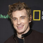 Mutfağınızı dünyevi bir kombinasyon ile stille şekillendirir Jeremiah Brent onaylar