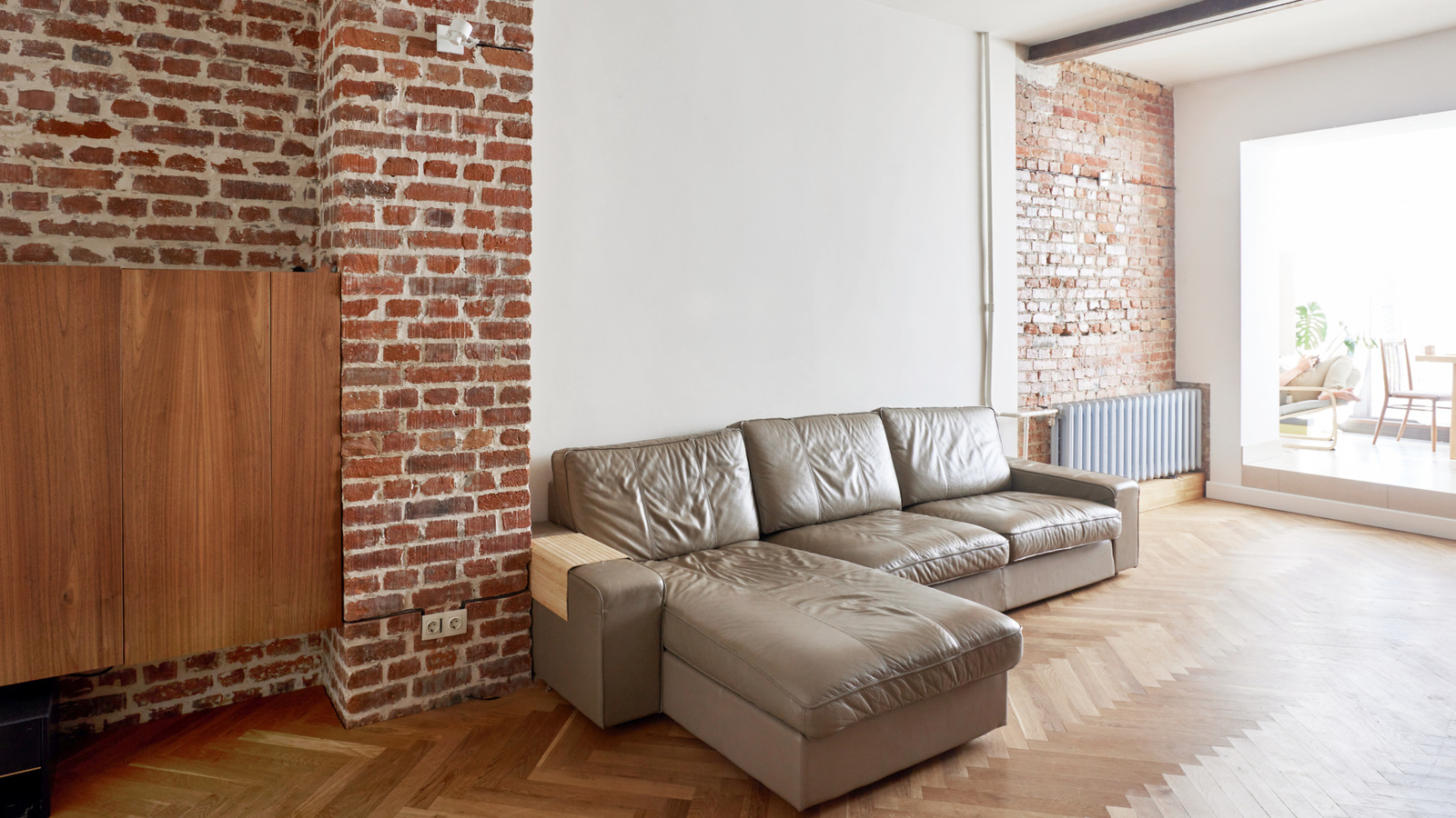 Maruz kalan tuğlaya karşı dikenli alçıpanı bitirmek için en iyi hack