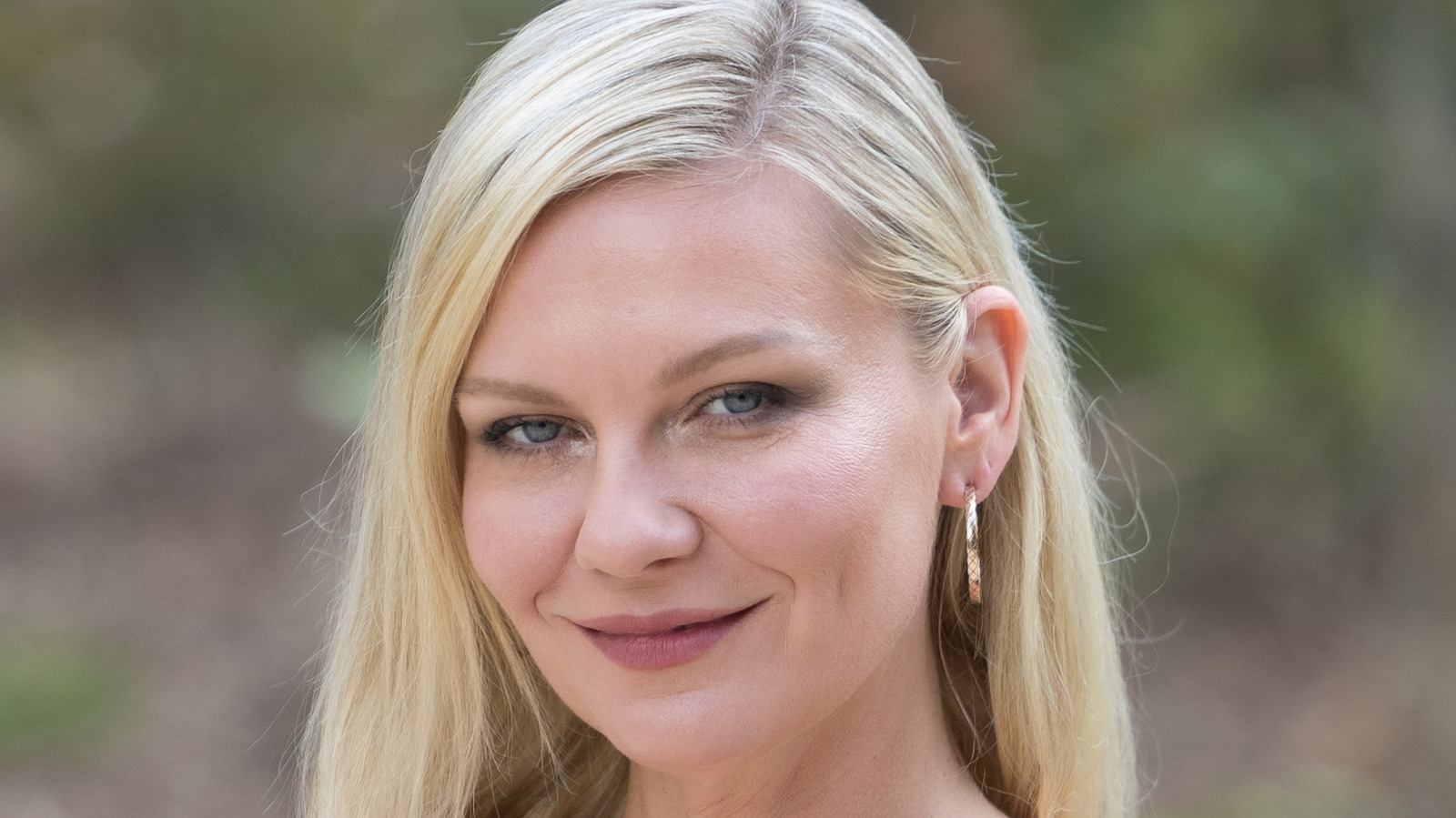 Kirsten Dunst'ın Vintage Lambası tasarruflu mağaza avı hedefleri