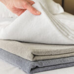 Yumuşak tutmak için havlularınızı basit bir mutfak malzemesiyle yıkayın ve yeni gibi