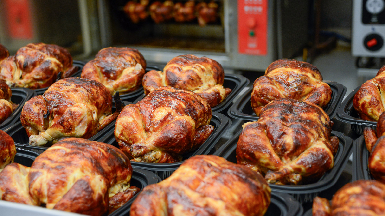 Bu bahçe hackini denemeden rotisserie tavuk kaplarını atmayın
