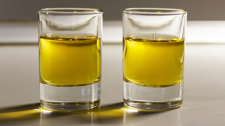 atış gözlüklerinde yağ