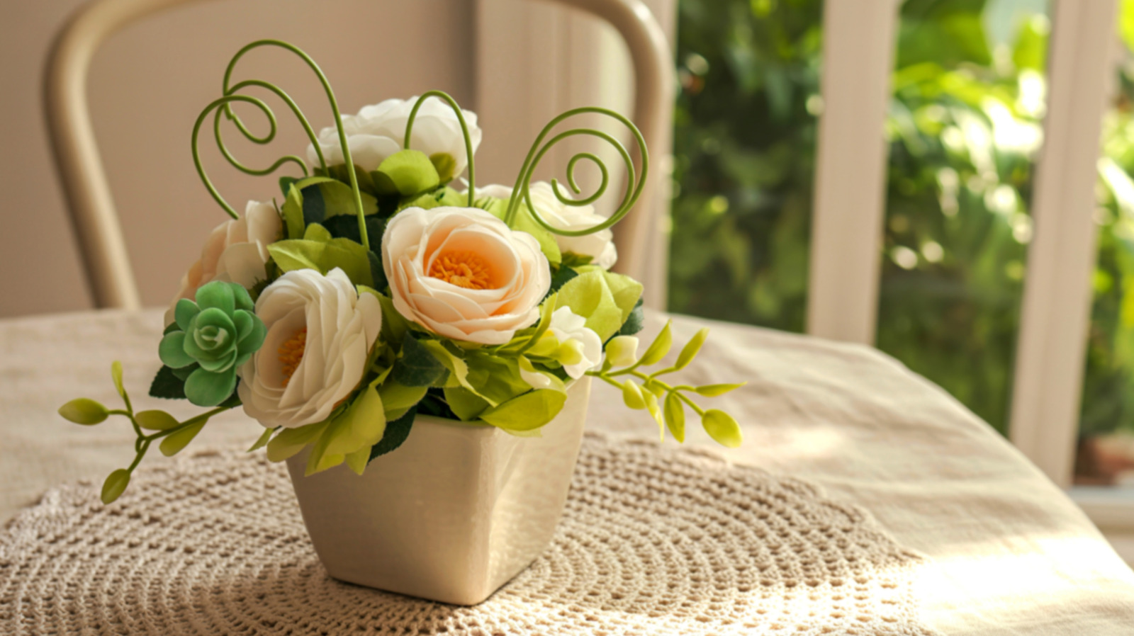 Yanlış şekil cam vazoyu kullanıyorsunuz: İşte ne zaman kare bir