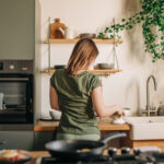 Bir Ikea mutfağını şık duvar dekoruna çevirin kesinlikle seveceksin