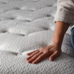 Yeni bir yatak satın almak için yılın en iyi zamanı (en fazla tasarruf için)