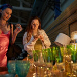 Aslında kılık değiştirmiş gizli bir mücevher olan ortak tasarruf mağazası cam eşyaları