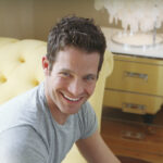 Mükemmel organize çekmeceler için Nate Berkus'un basit kıyafet katlama tekniğini deneyin