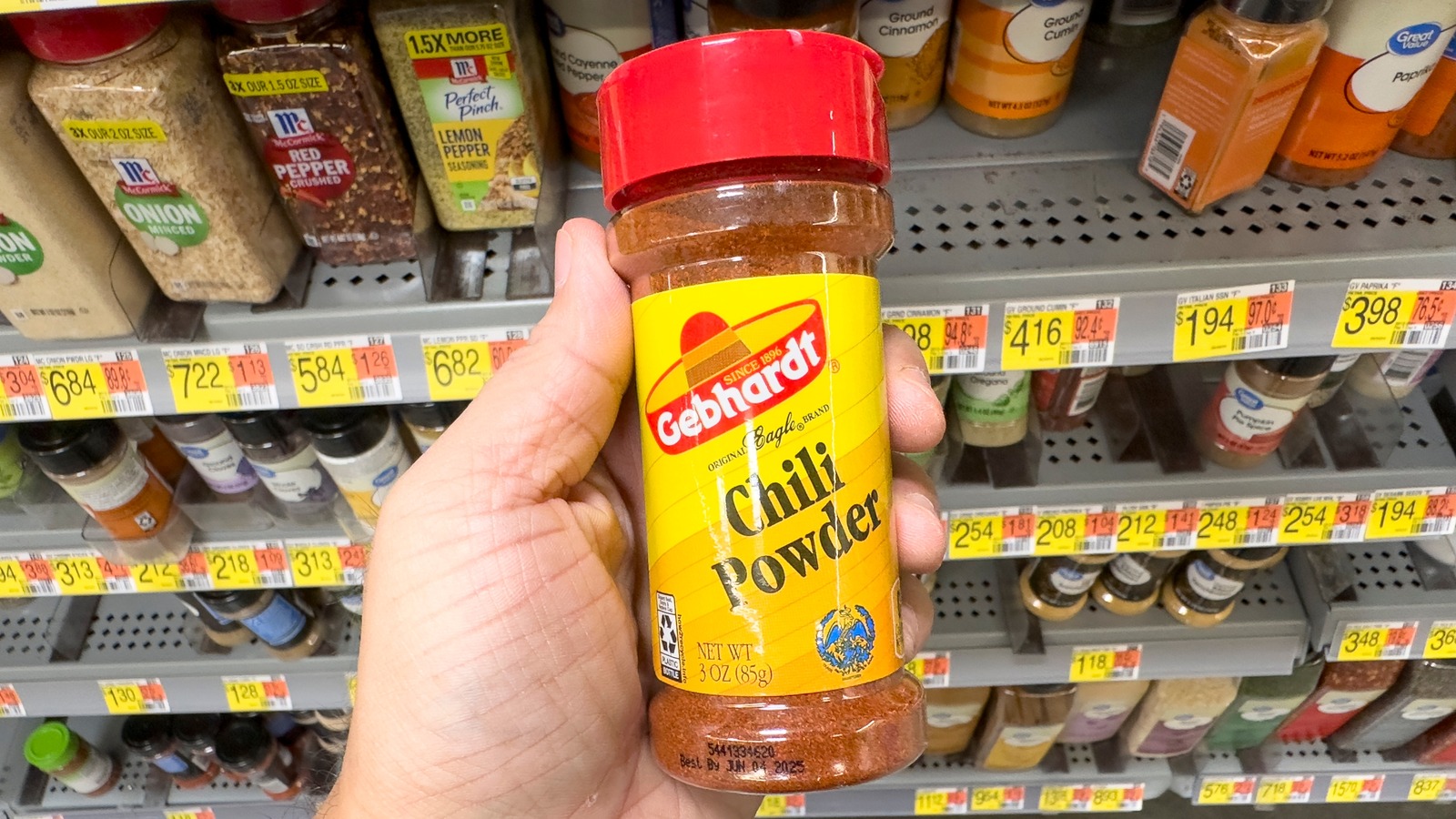 Neden kuş besleyicinize biraz biber tozu serpinmelisiniz?