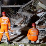 Büyüklük 6.1 deprem batı Turkiye'yi vurur ve birini öldürür