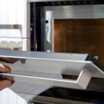 Neden Fırın Çekmeni Depolama için (ve gerçekten ne anlama geldiğini) asla kullanmamalısınız?