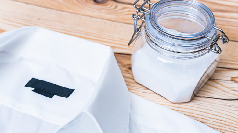 Mısır nişastalı beyaz elbise gömlek