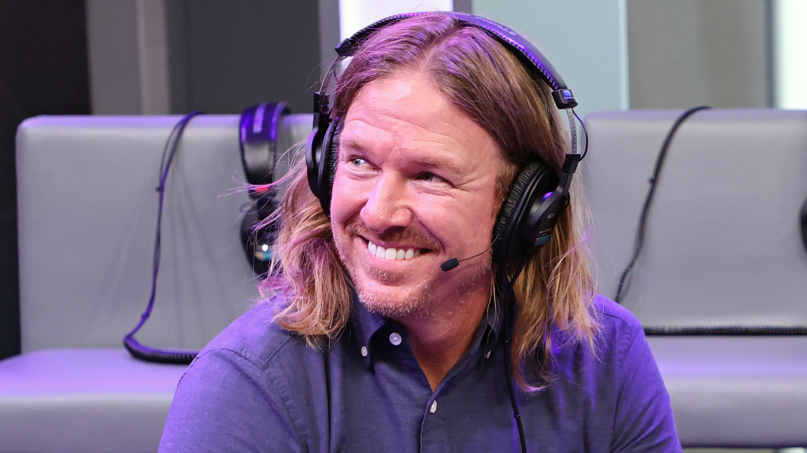 Chip Gaines neden çim yükseltmelerinin evinizi satmadan önce ilk adım olması gerektiğini söylüyor