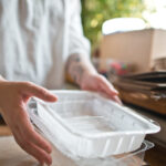 Upcycle Tofu kutularını akıllı dolap deposuna kullandı