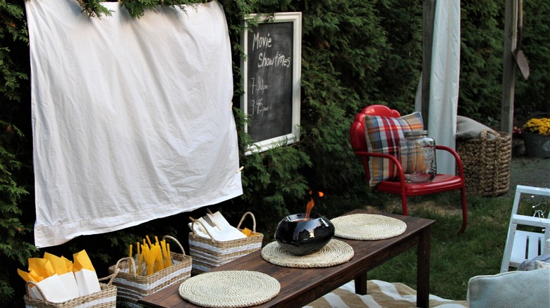 Bir sayfalı açık hava sineması