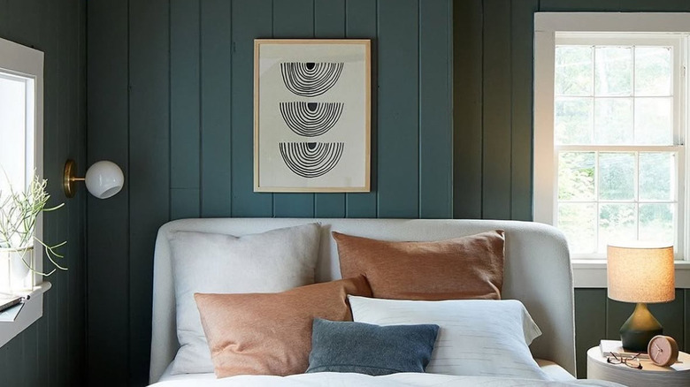 Yatak Odası Duvarında Hafta Sonu Upstate