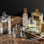 Bu taze koku ucu, boş bir parfüm şişesini yeniden kullanmanın mükemmel bir yoludur