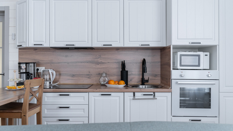 cihaz garajlı modern mutfak