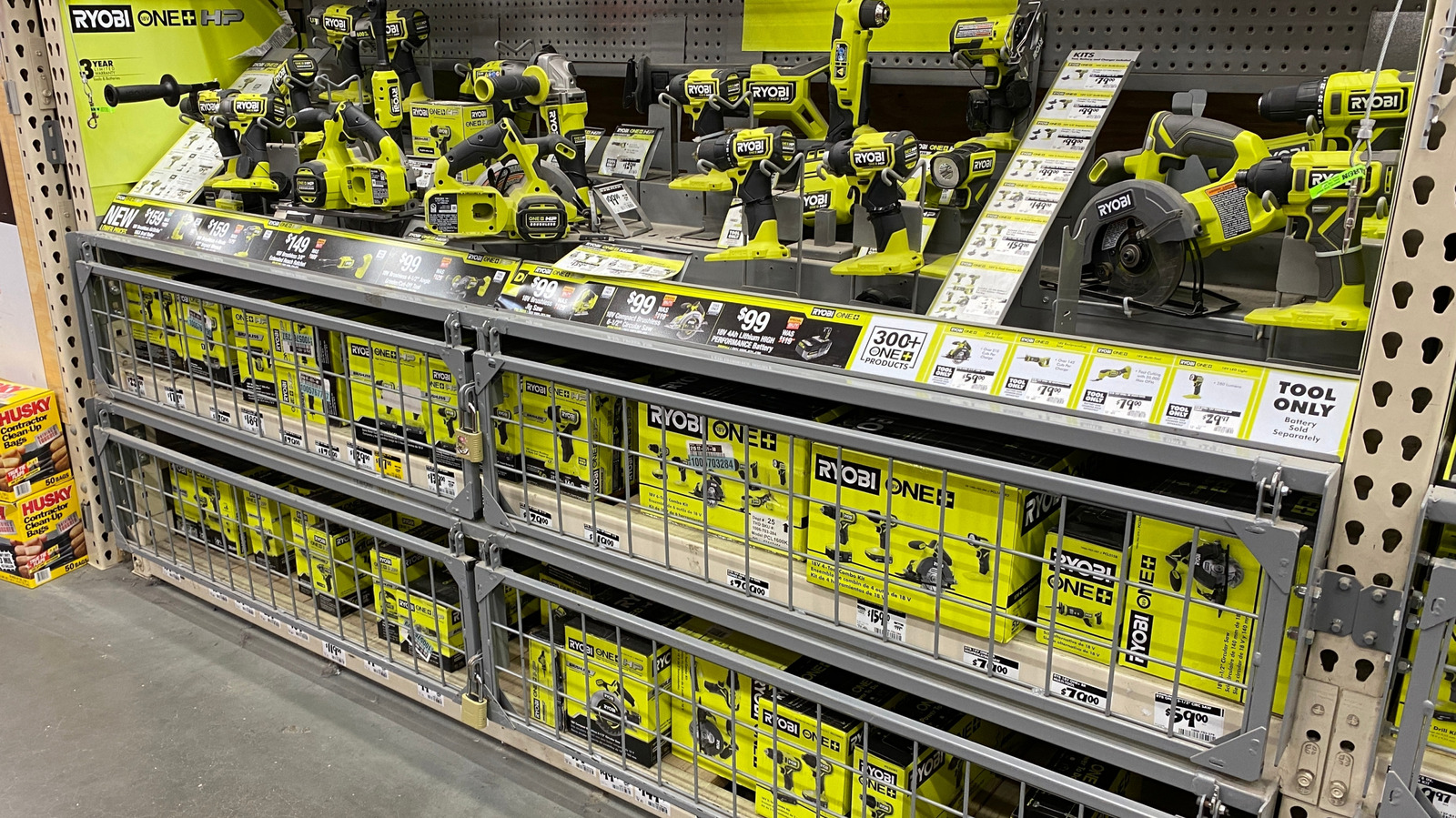 Hangisi daha ucuz: Ryobi araçlarını resmi web sitelerinde mi yoksa Home Depot'ta mı satın alıyor?