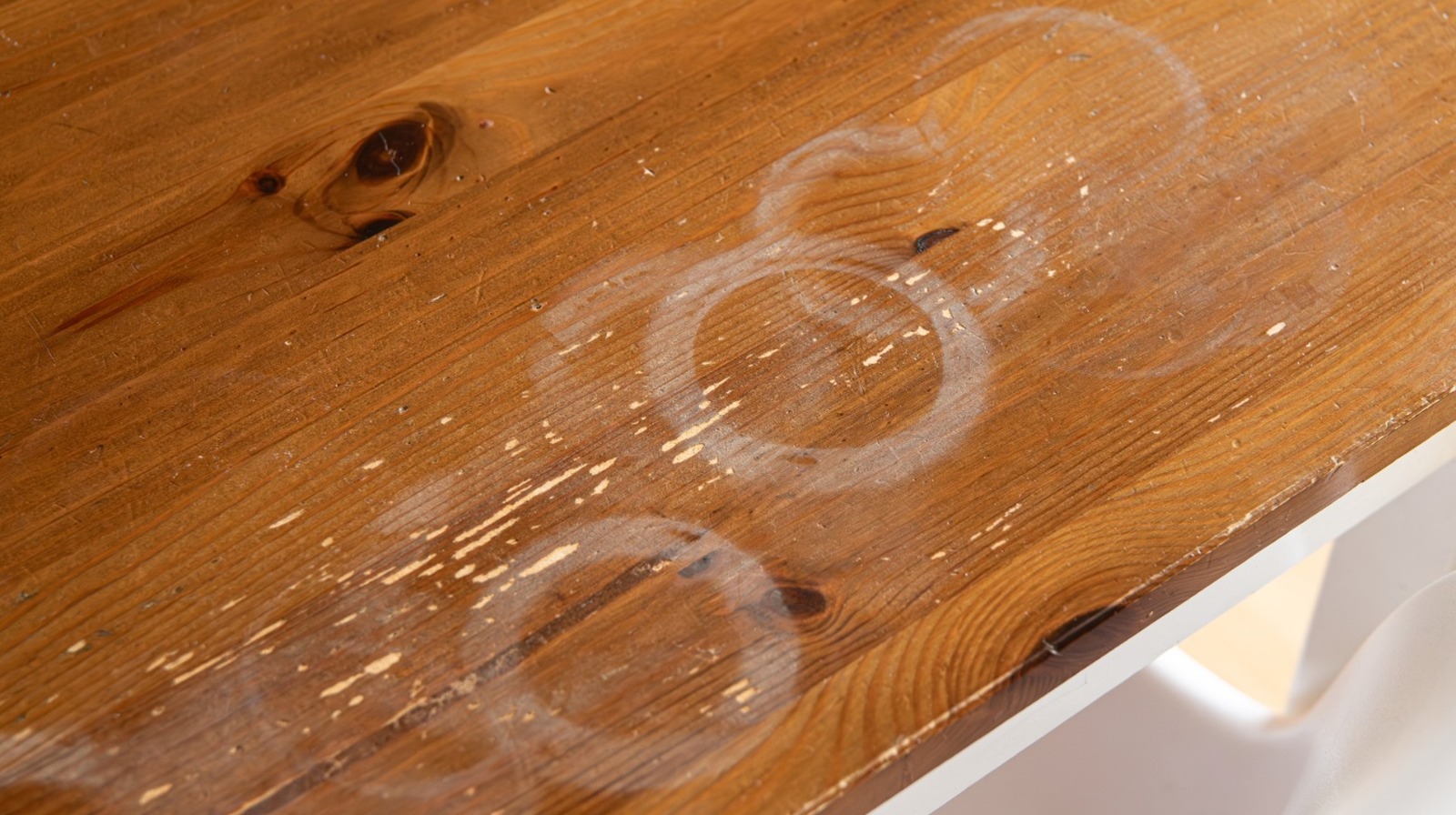 Bir kolay Vazelin Hack ile sert su lekelerine veda edin