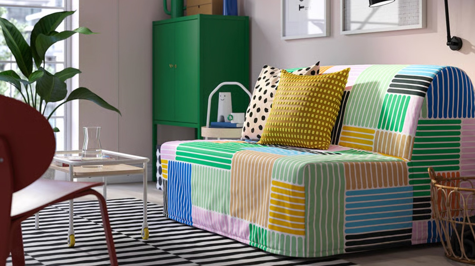 Müşteriler neden IKEA'nın yerden tasarruf eden uyuyan koltuklarından keyif alıyor?