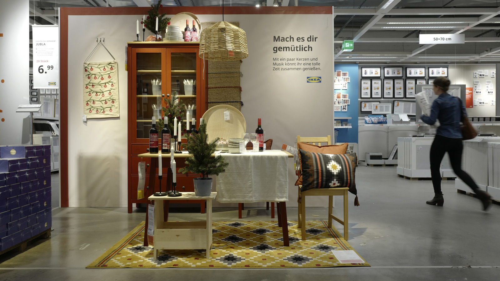 IKEA, popüler Billy kitaplığı yeni, çok yönlü bir tasarımla başka bir seviyeye taşıyor