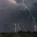 Bir fırtına geldiğinde her zaman bu çamaşır odası aletlerini çekin