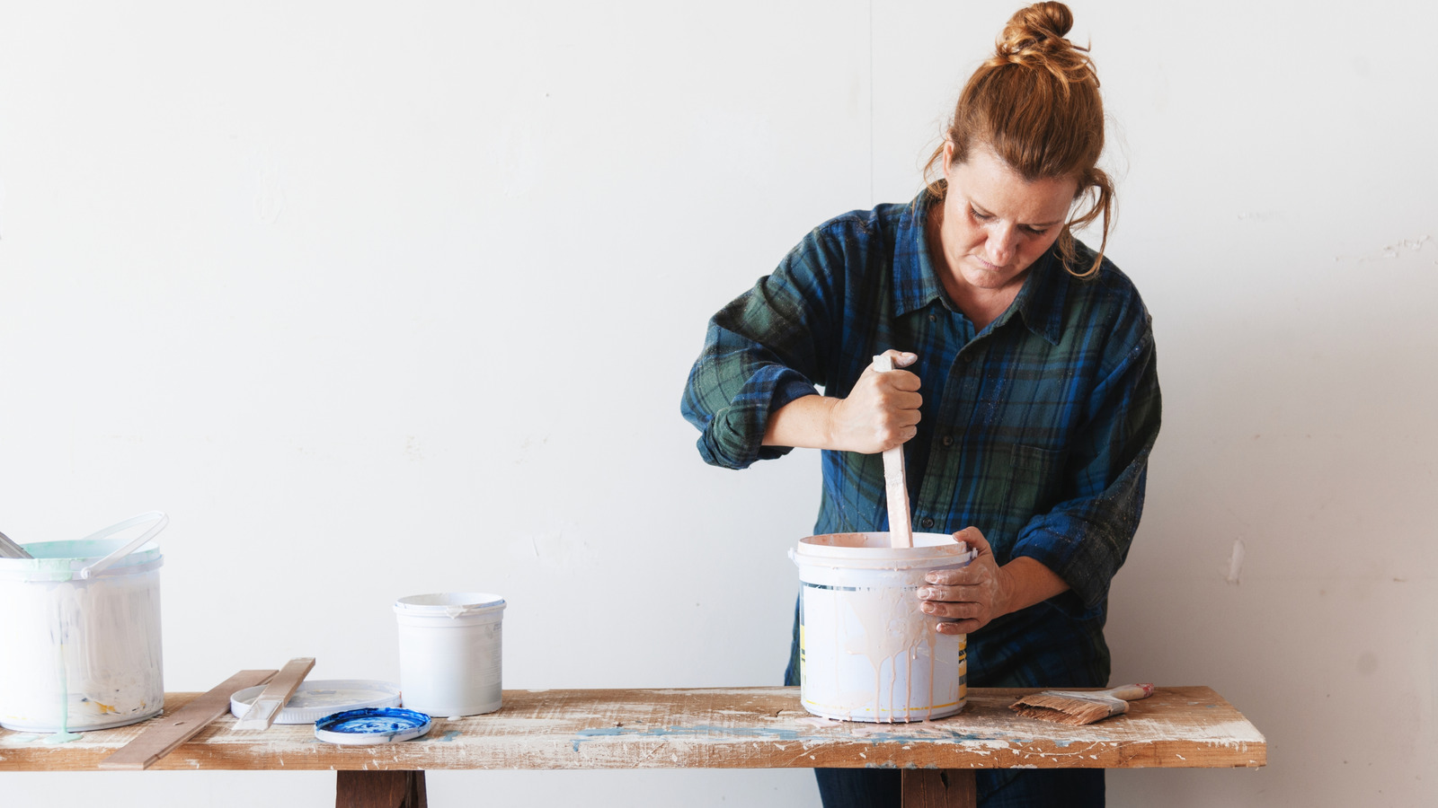 Boya işlerinde zamandan tasarruf etmek için duvar boyasını ve kalabalıklaşmayı karıştırabilir misiniz?