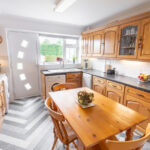 Şaşırtıcı derecede modern görünmeye başlayan 90'ların mutfak trendi