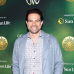 HGTV'den Scott McGillivray, banyo yenilemenize pişman olmaktan kaçınmak için harika bir ipucuna sahiptir.