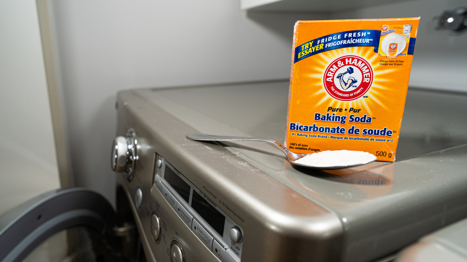 Neden sadece çamaşırlardan daha fazlası için kabartma tozu ve deterjan karıştırmaya başlamalısınız?