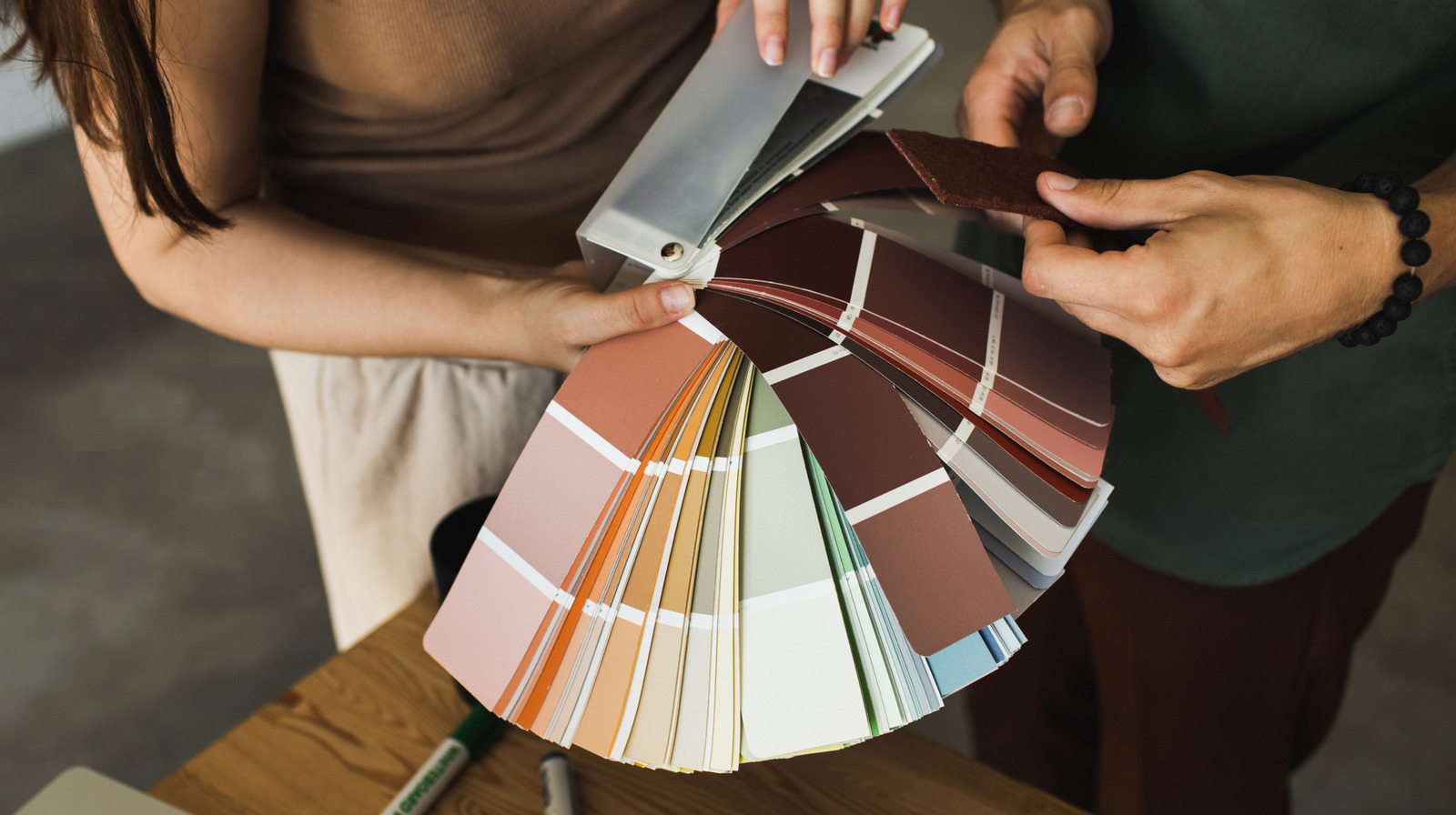 Evinizi modası geçmiş gösteren karamsar dış boya rengi