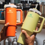 Aldi'nin popüler bardakları yakın mükemmel bir Stanley Dupe yapıyor