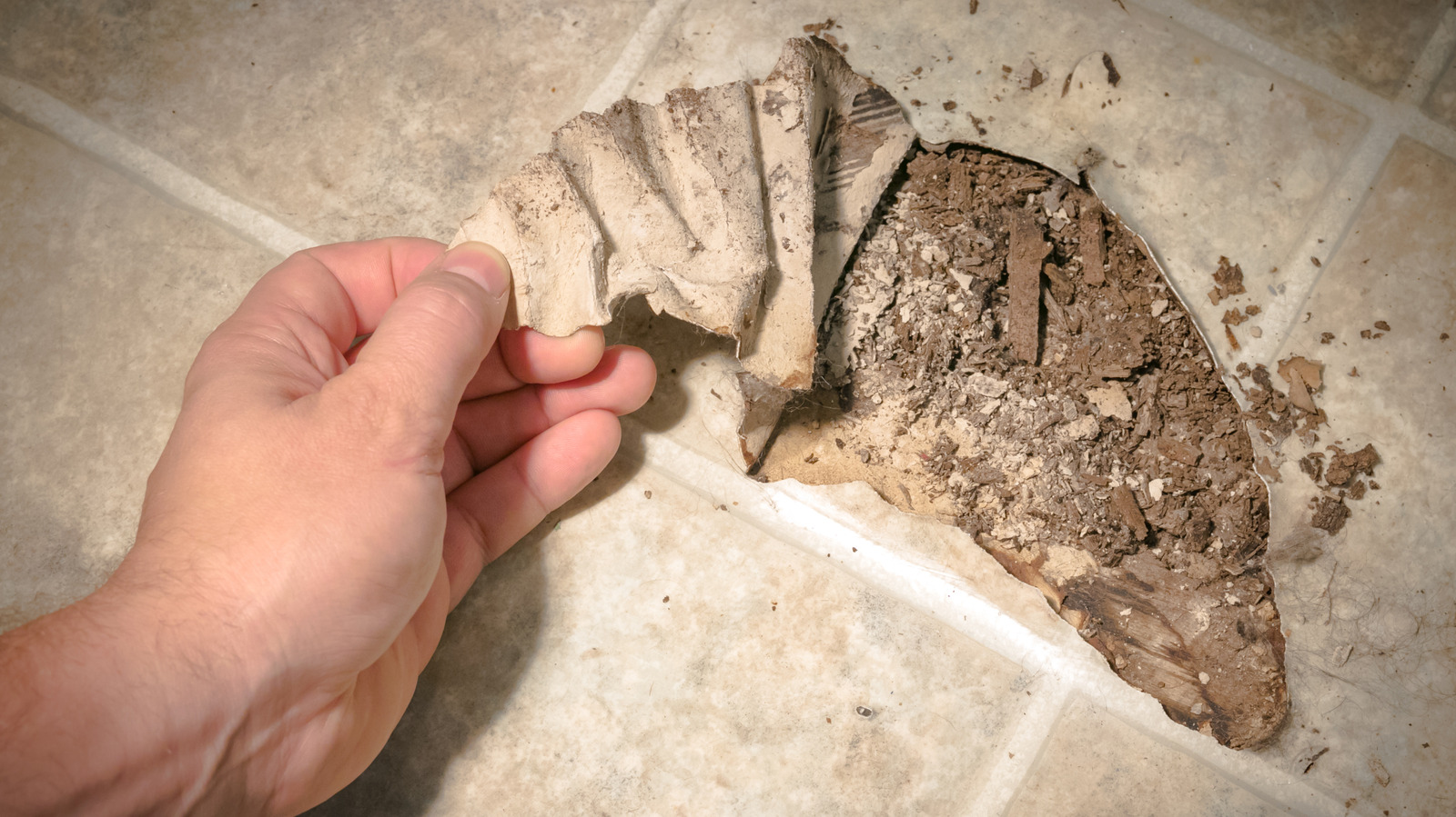 İşte soyunma ve çubuk vinil kullanmanın en sinir bozucu olumsuzluğunu nasıl önleyeceğiniz aşağıda açıklanmıştır.