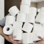 13 Kağıt havlu ve tuvalet kağıdı depolamak için dahi