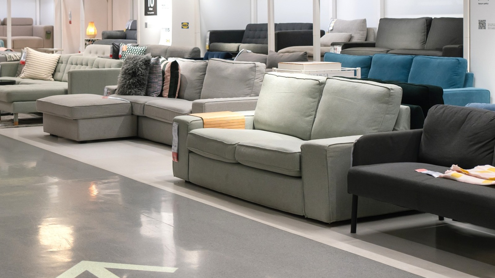 IKEA'nın yeni alan tasarruflu uyuyan kanepesi ve sandalye yatağı hakkında bildiğimiz her şey