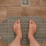 Ev dekor için dolar ağaç banyo paspasları kullanan 8 yaratıcı diyler