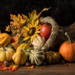 Çarpıcı bir sonbahar merkezinde DIY için Dolar Ağacı Ahşap Tepsiler Kullanın