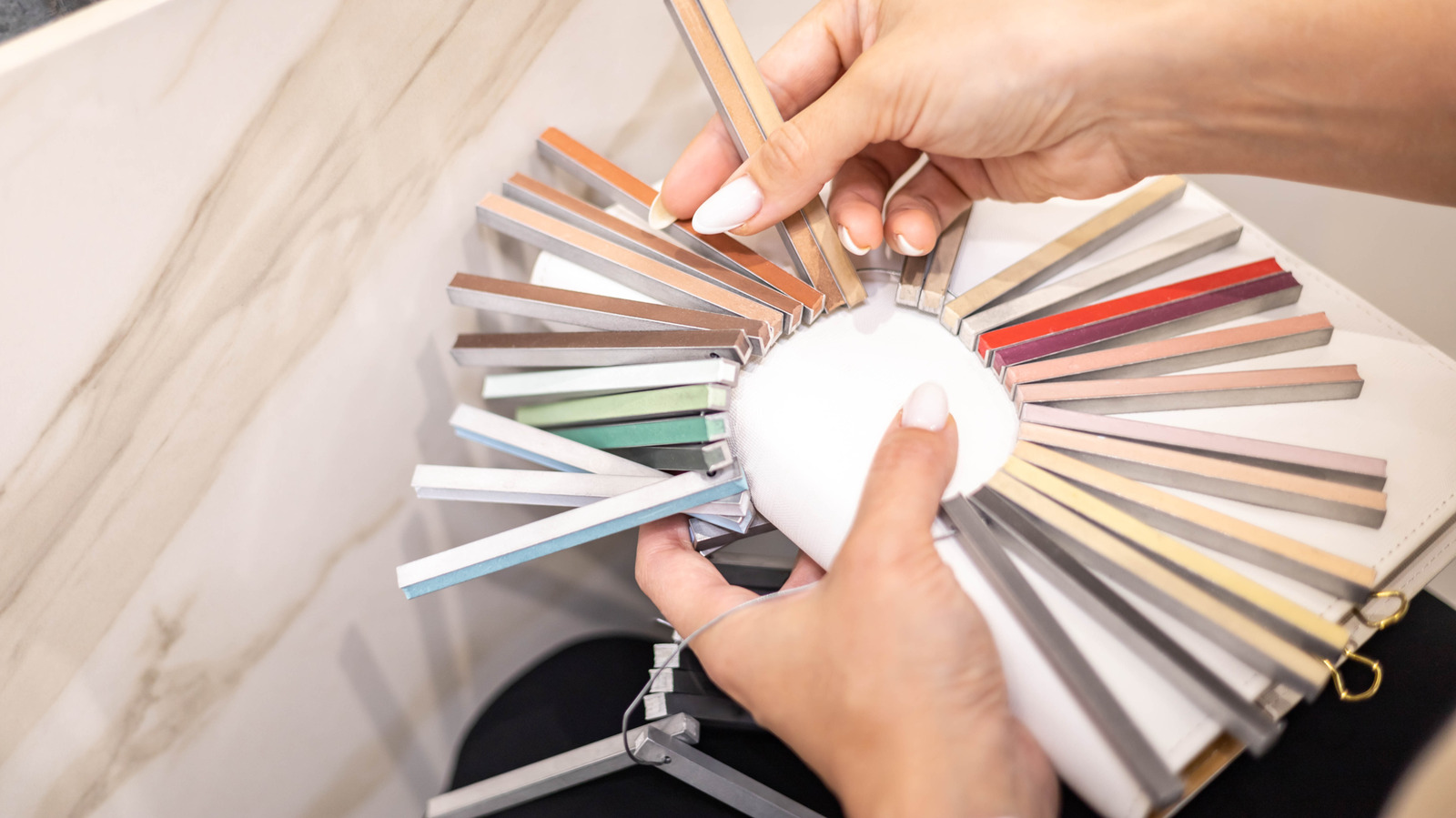 27 Cesur Dekor Trendi'ne katılmanız için size ilham verecek renkli harç ve karo kombinasyonları