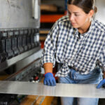 DIY Modern tarzı bir krom rafın yemin edeceği Tasarımcı